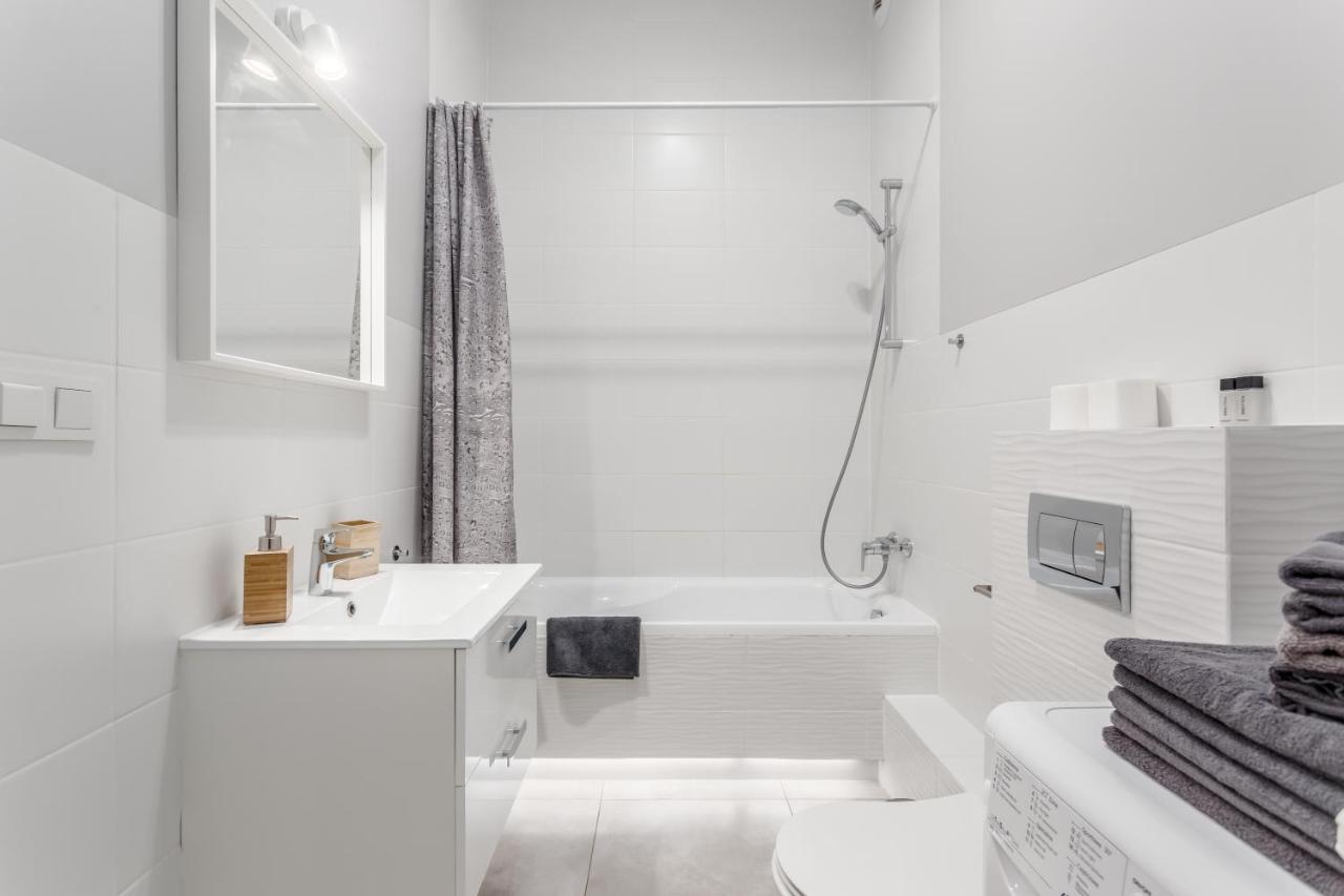 Warsaw City Apartments Экстерьер фото